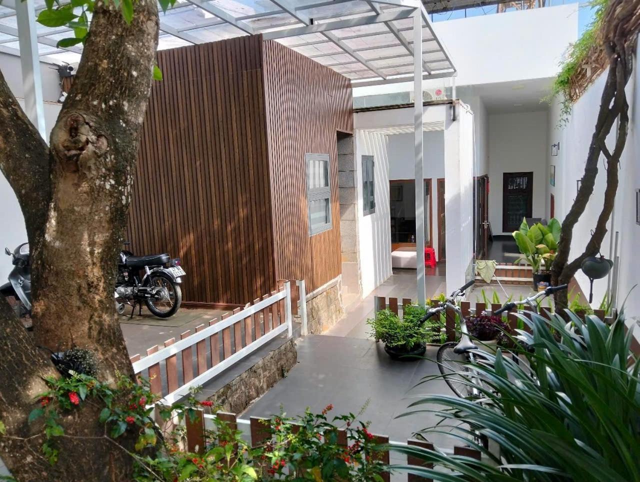 Doi Sao Homestay Buon Ma Thuot Bagian luar foto